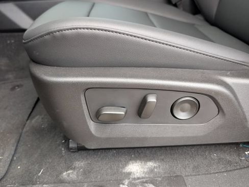 New 2026 Chevrolet Colorado Trail Boss AWD/4WD image 11