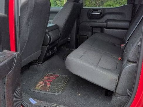 Used 2020 Chevrolet Silverado 1500 Custom w/ Custom Value Package image 7