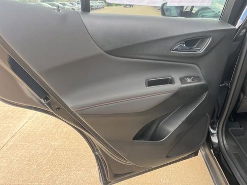 Used 2022 Chevrolet Equinox RS w/ LPO, Floor Liner Package AWD/4WD image 29