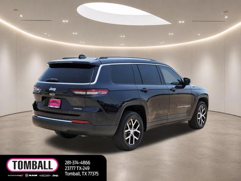 Used 2023 Jeep Grand Cherokee L Limited w/ Trailer Tow Group (B) RWD image 7