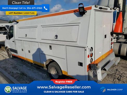 Used 2019 Freightliner Sprinter 3500 w/ Premium Package RWD image 3