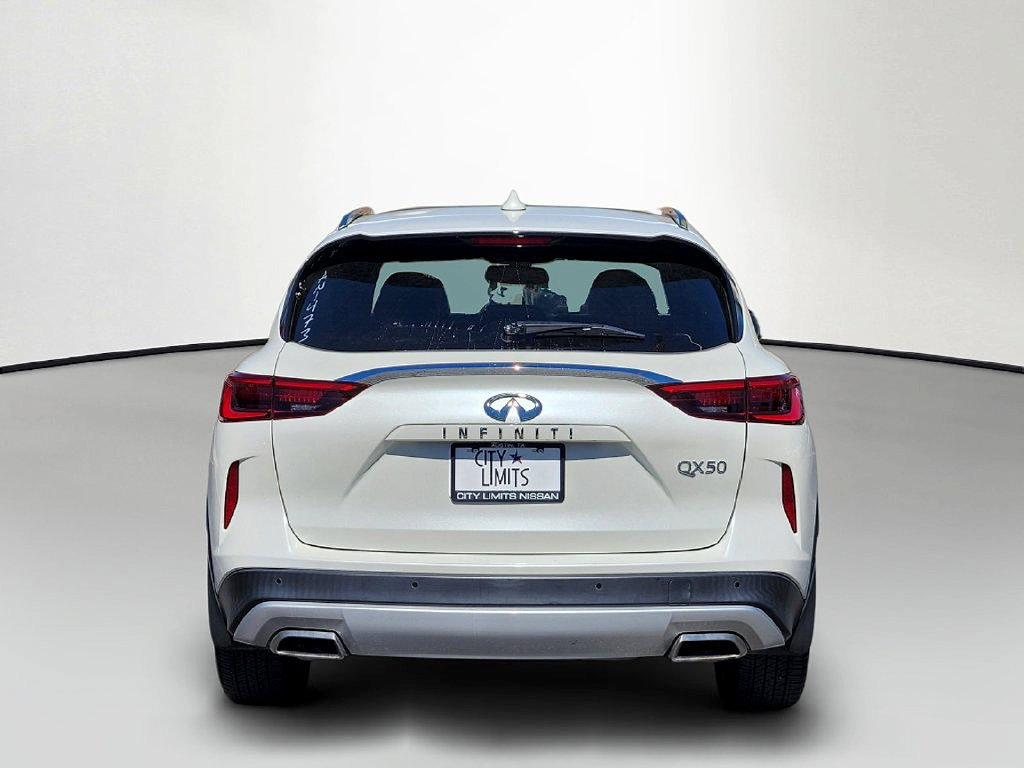 Used 2021 INFINITI QX50 Autograph w/ Premium White Leather Package FWD image 6
