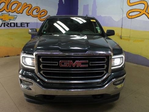 Used 2018 GMC Sierra 1500 SLE w/ SLE Value Package AWD/4WD image 3