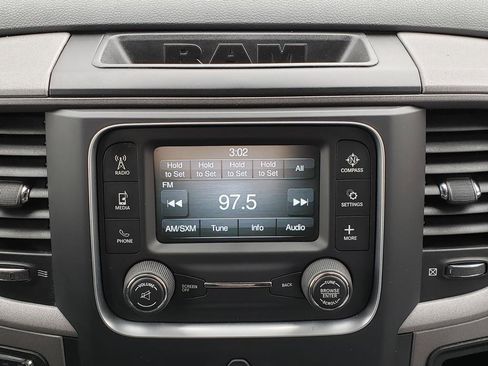 Used 2017 RAM 1500 Express w/ Express Value Package image 24