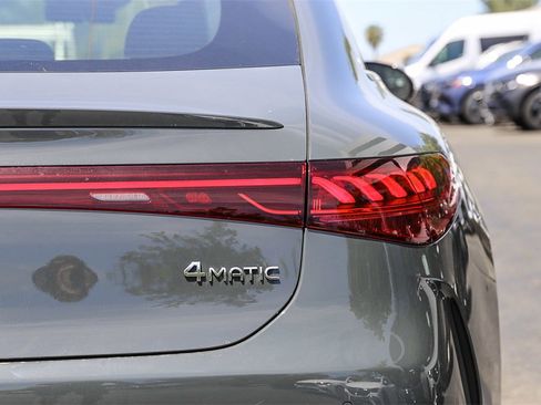 Used 2024 Mercedes-Benz EQS 580 4MATIC Sedan image 10