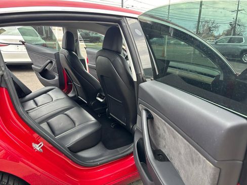 Used 2018 Tesla Model 3 Mid Range image 14