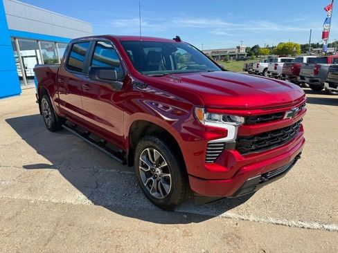 Used 2025 Chevrolet Silverado 1500 RST AWD/4WD image 7