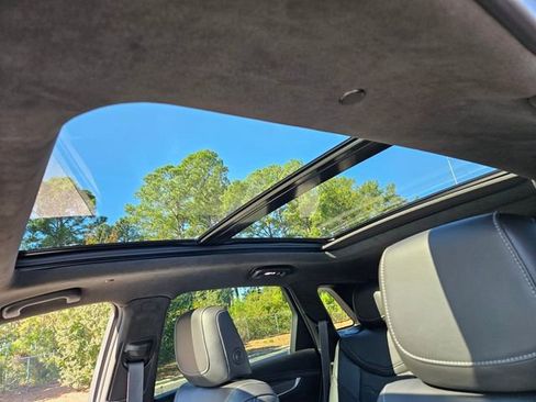 Used 2024 Cadillac XT5 Premium Luxury w/ Platinum Package image 12