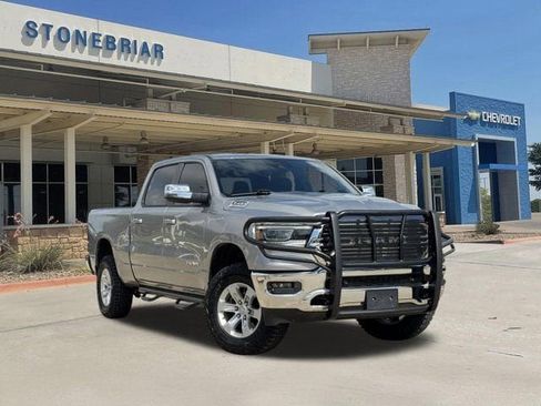 Used 2023 RAM 1500 Laramie AWD/4WD image 2