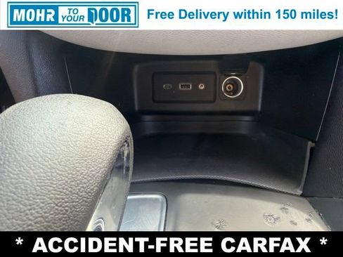 Used 2023 Chevrolet Equinox LT FWD image 26