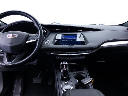 Used 2021 Cadillac XT4 Premium Luxury AWD/4WD image 7