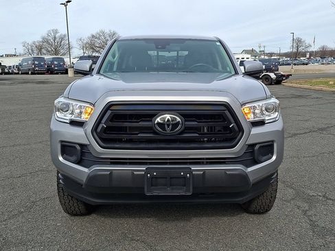Used 2020 Toyota Tacoma SR AWD/4WD image 5