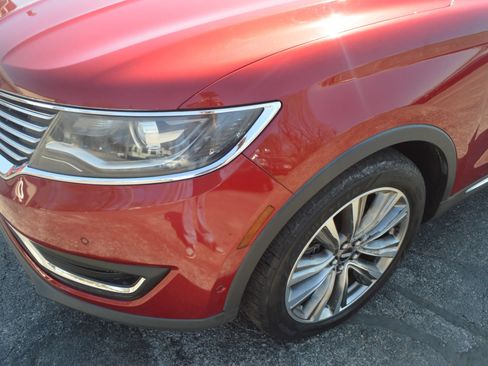 Used 2016 Lincoln MKX Reserve w/ Technology Package AWD/4WD image 3