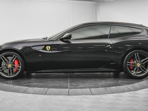 Certified 2016 Ferrari FF image 5