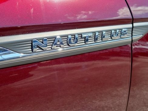Certified 2022 Lincoln Nautilus Reserve w/ Equipment Group 201A image 7