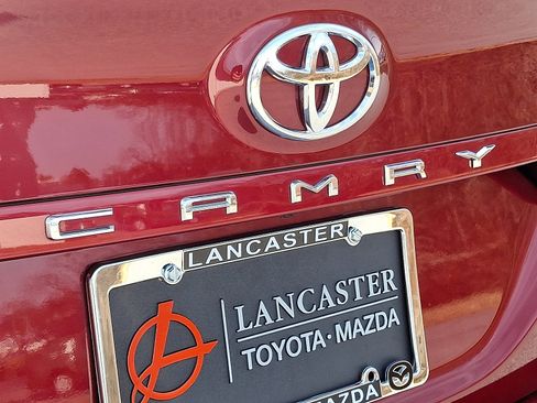 Used 2019 Toyota Camry LE image 29