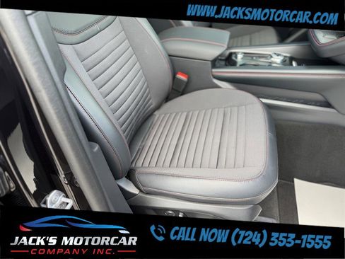 Used 2025 Ford Explorer ST-Line w/ Premium Package image 25