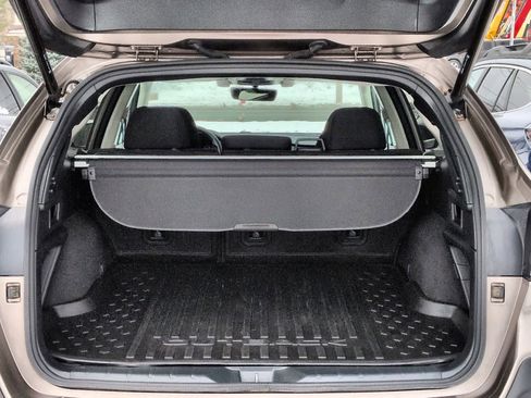 Used 2022 Subaru Outback Premium image 34