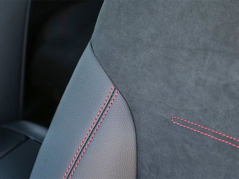 Used 2024 Mercedes-Benz GLB 250 4MATIC image 29