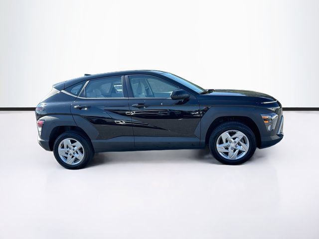 Used 2025 Hyundai Kona SE AWD/4WD image 12