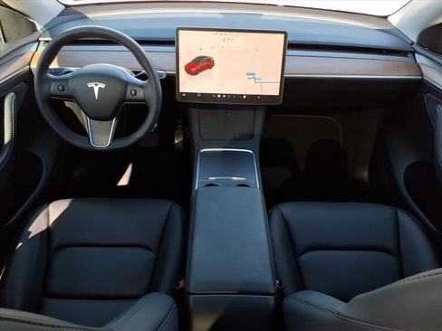 Used 2023 Tesla Model Y Long Range image 32