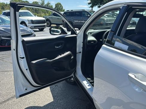 Used 2026 Honda HR-V EX-L image 13