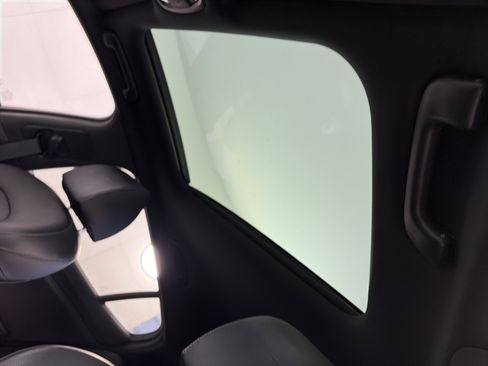 Used 2021 Kia Stinger GT1 image 17