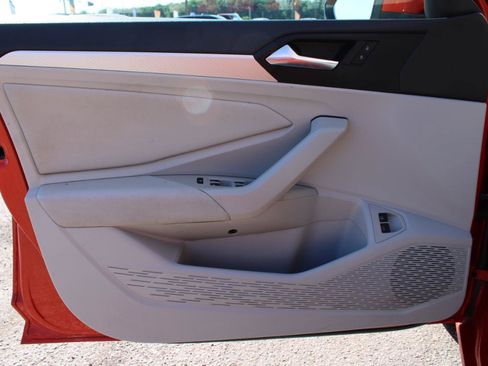 Used 2020 Volkswagen Jetta SE FWD image 13