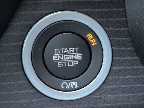 Used 2024 RAM 1500 Limited image 28