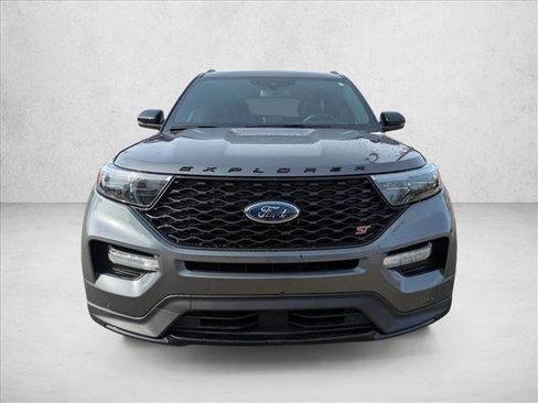 Used 2023 Ford Explorer ST w/ Equipment Group 401A image 2