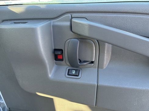 Used 2024 Chevrolet Express 2500 w/ Driver Convenience Package image 30