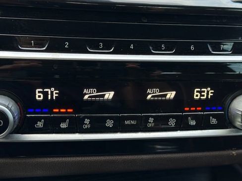 Used 2022 BMW 530i xDrive 530i xDrive w/ Luxury Seating Package image 29