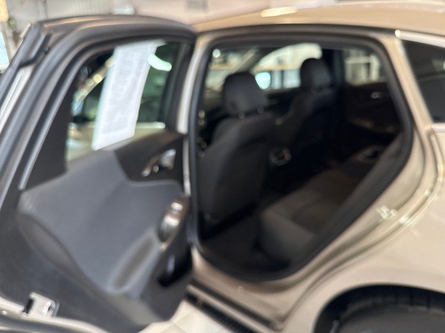 Used 2025 Chevrolet Malibu LT FWD image 23