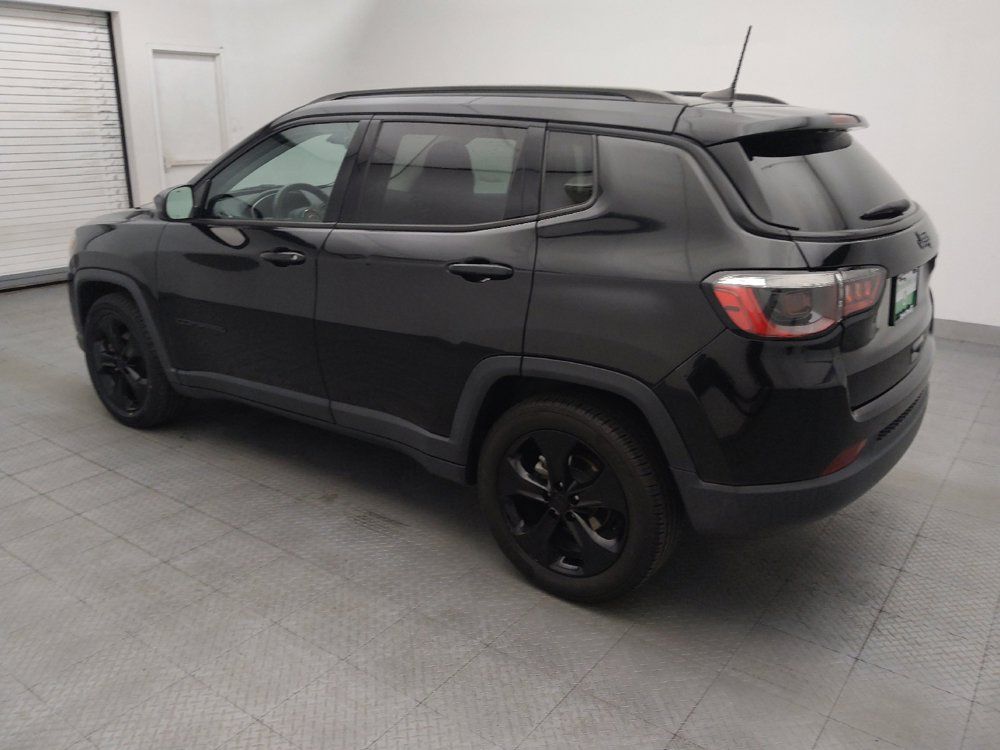 Used 2021 Jeep Compass Latitude FWD image 3