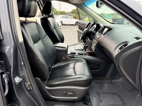 Used 2013 Nissan Pathfinder SL w/ Cargo Pkg FWD image 11