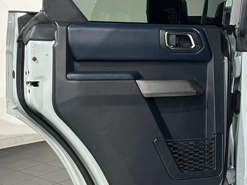Used 2022 Ford Bronco Outer Banks AWD/4WD image 47