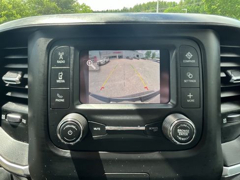 Used 2021 RAM 1500 Big Horn AWD/4WD image 22