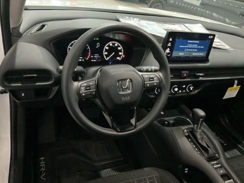 New 2026 Honda HR-V LX image 6