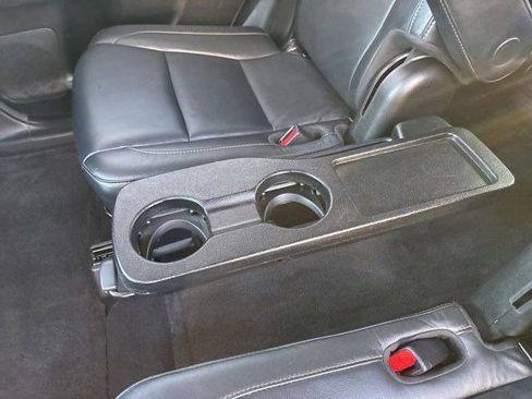 Used 2018 Toyota Highlander XLE image 34