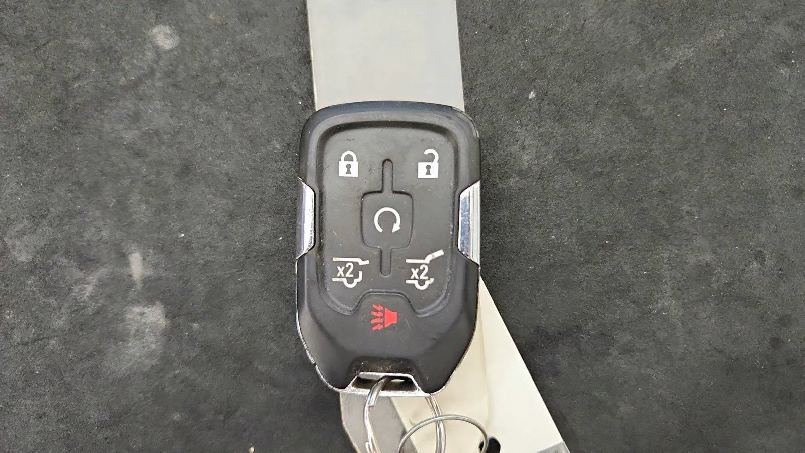 Used 2018 GMC Yukon Denali AWD/4WD image 13