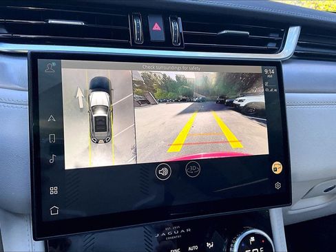 Used 2024 Jaguar F-PACE R-Dynamic S image 26