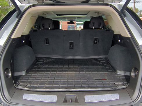 Certified 2018 Cadillac XT5 Luxury w/ Driver Awareness Package image 24