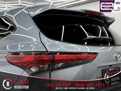 Used 2021 Toyota Highlander XLE image 68