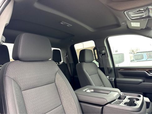 New 2026 GMC Sierra 2500 SLE w/ SLE Value Package; image 5
