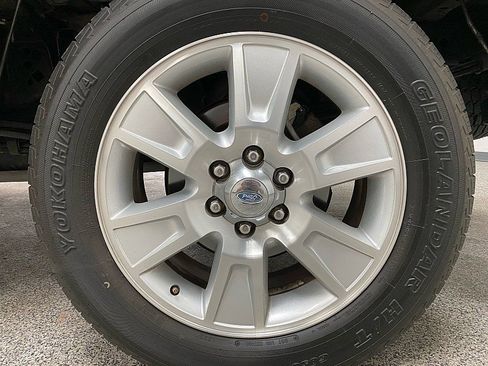 Used 2013 Ford F150 Lariat w/ Mid Equipment Group image 24