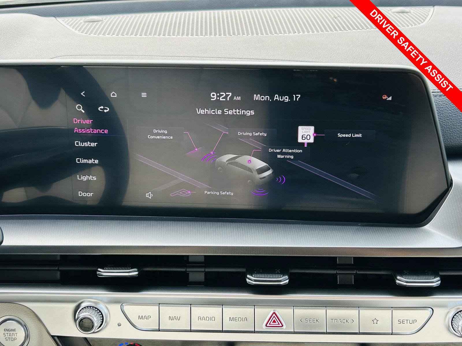 Used 2025 Kia Telluride S FWD image 8