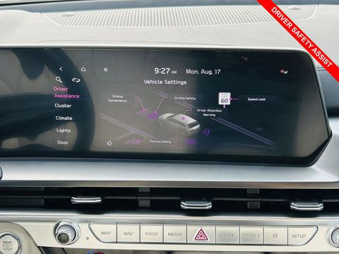 Used 2025 Kia Telluride S FWD image 8