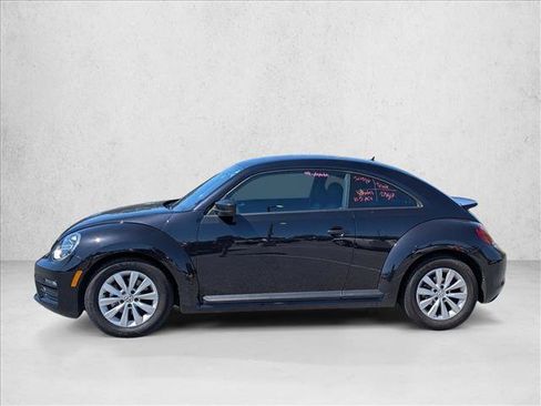 Used 2018 Volkswagen Beetle 2.0T Coast FWD image 25