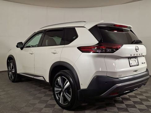 Used 2023 Nissan Rogue SL w/ SL Premium Package image 8