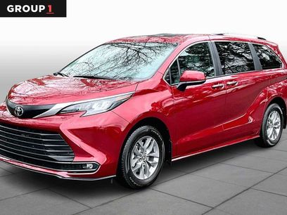 Certified 2026 Toyota Sienna XLE